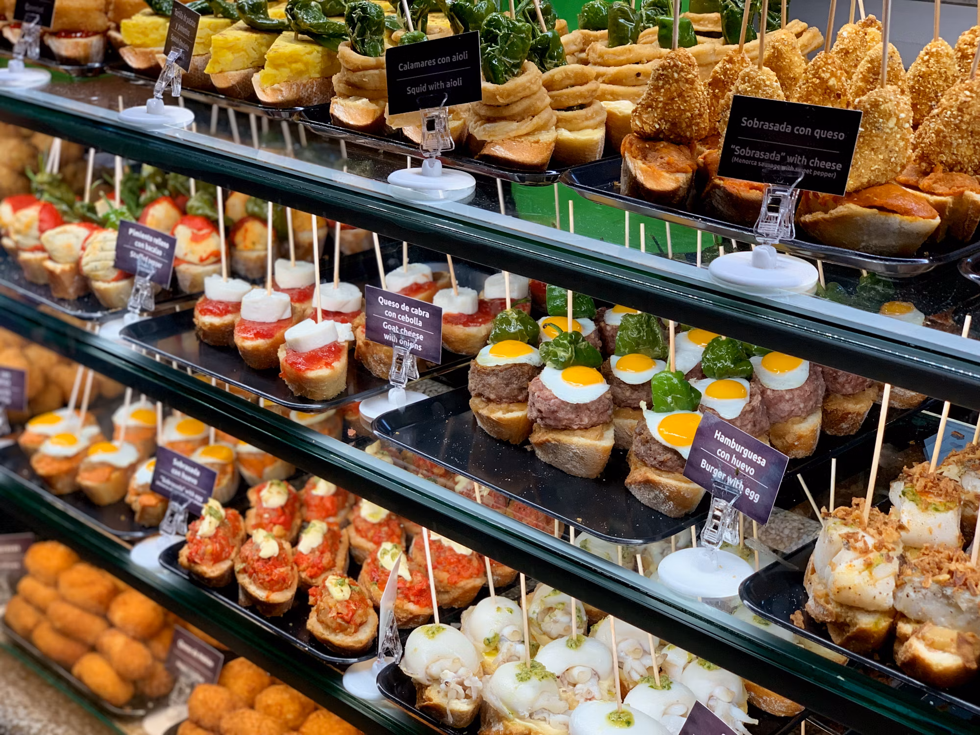 Decadent Delights: Exploring the World of Decadent Desserts